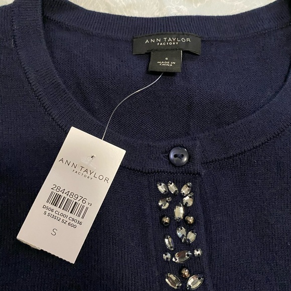 Ann Taylor sweater - Picture 2 of 3